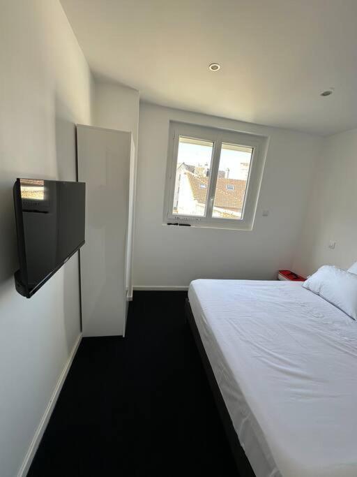 Appt De Standing Centre Ville Tarbes Exterior foto
